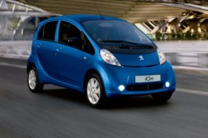 precio-peugeot-iOn coche eléctrico puntos de recarga